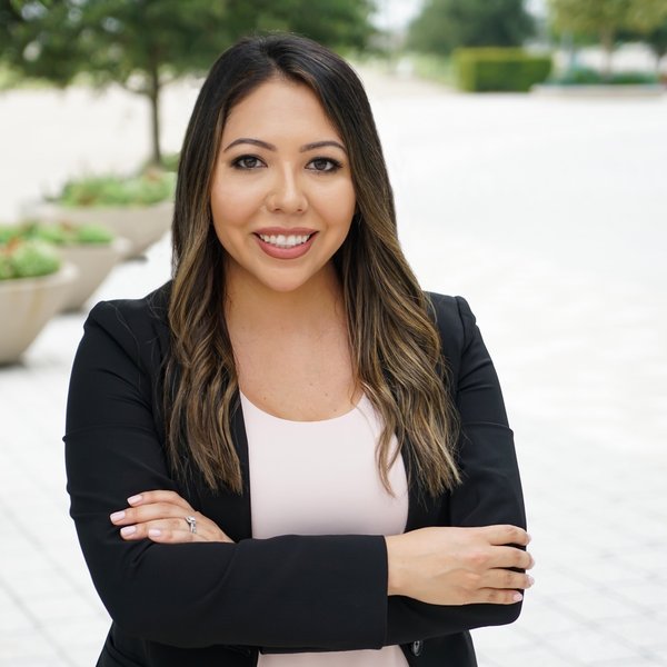 Dr. Sandra Alvarado